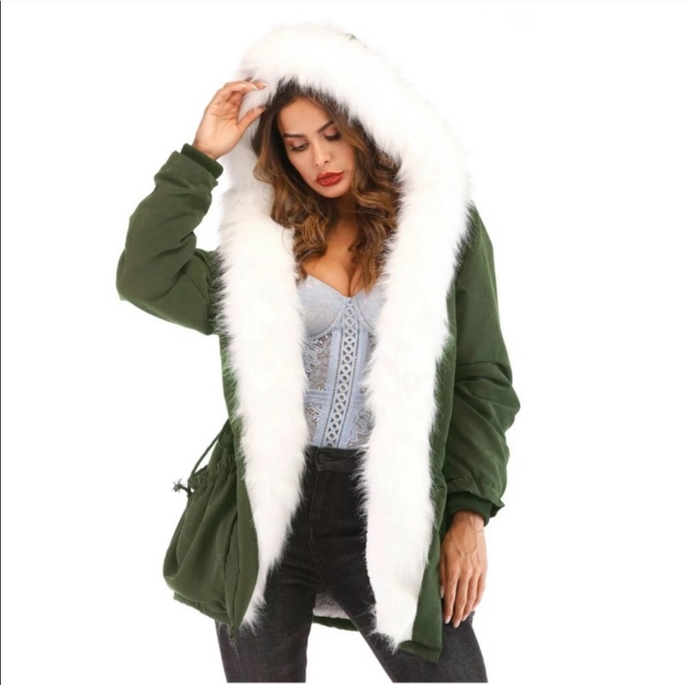 🆕Olive Faux Fur Trimmed Anorak